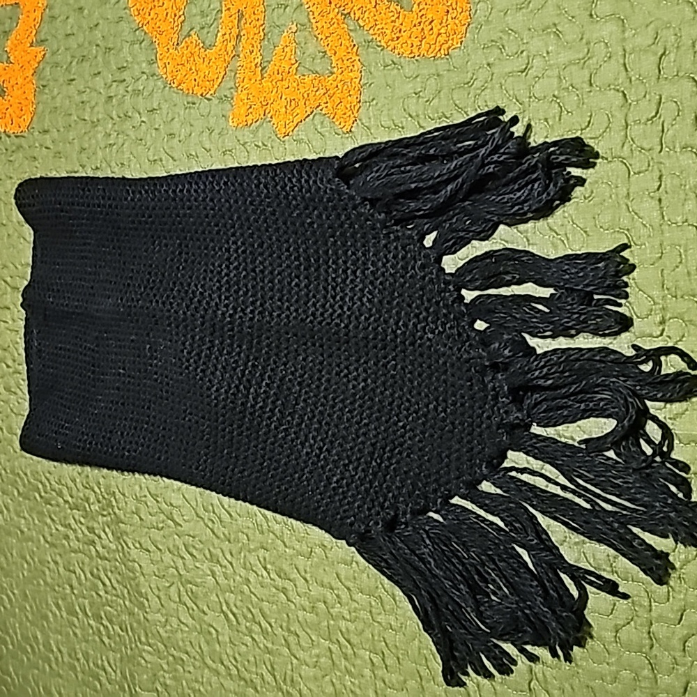 Steve Madden black snood  scarf.
